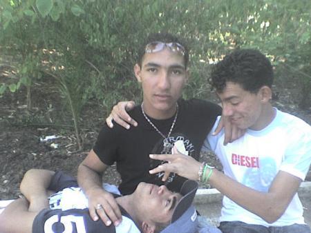 c moi avec tarik we hicham